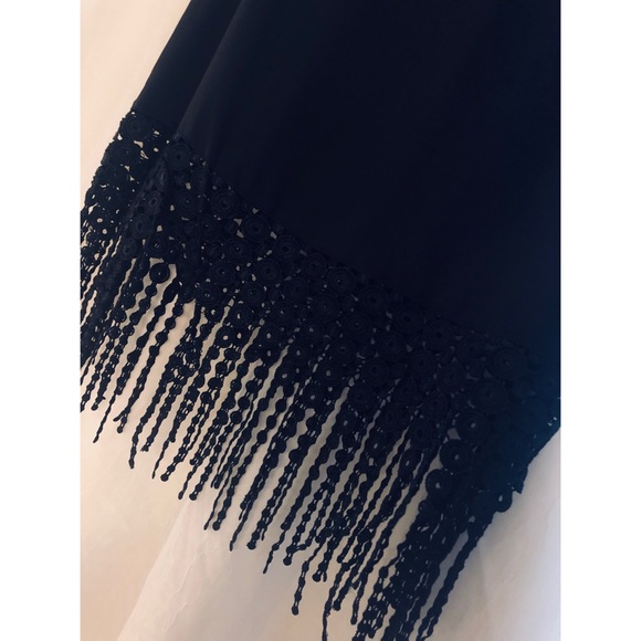 black tank with fringe detailing - Picture 2 of 3